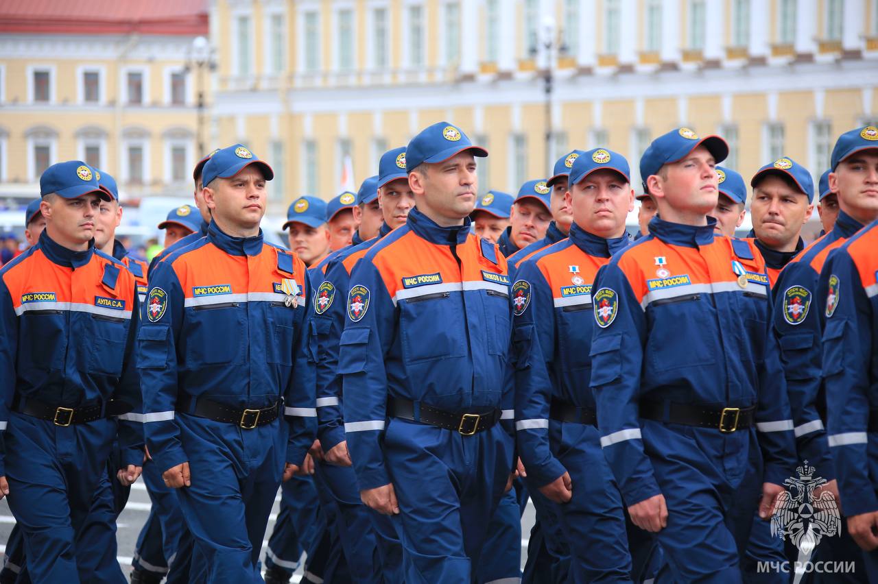 В Санкт-Петербурге поздравили пожарную охрану с 220-летием